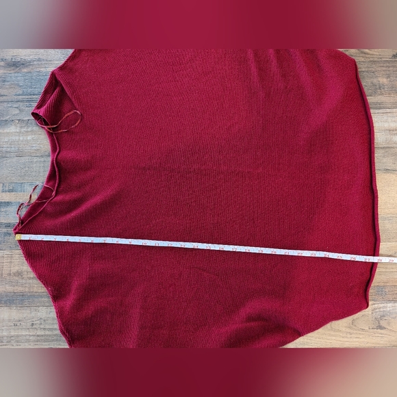 Suzy Shier size L sweater - Picture 7 of 7